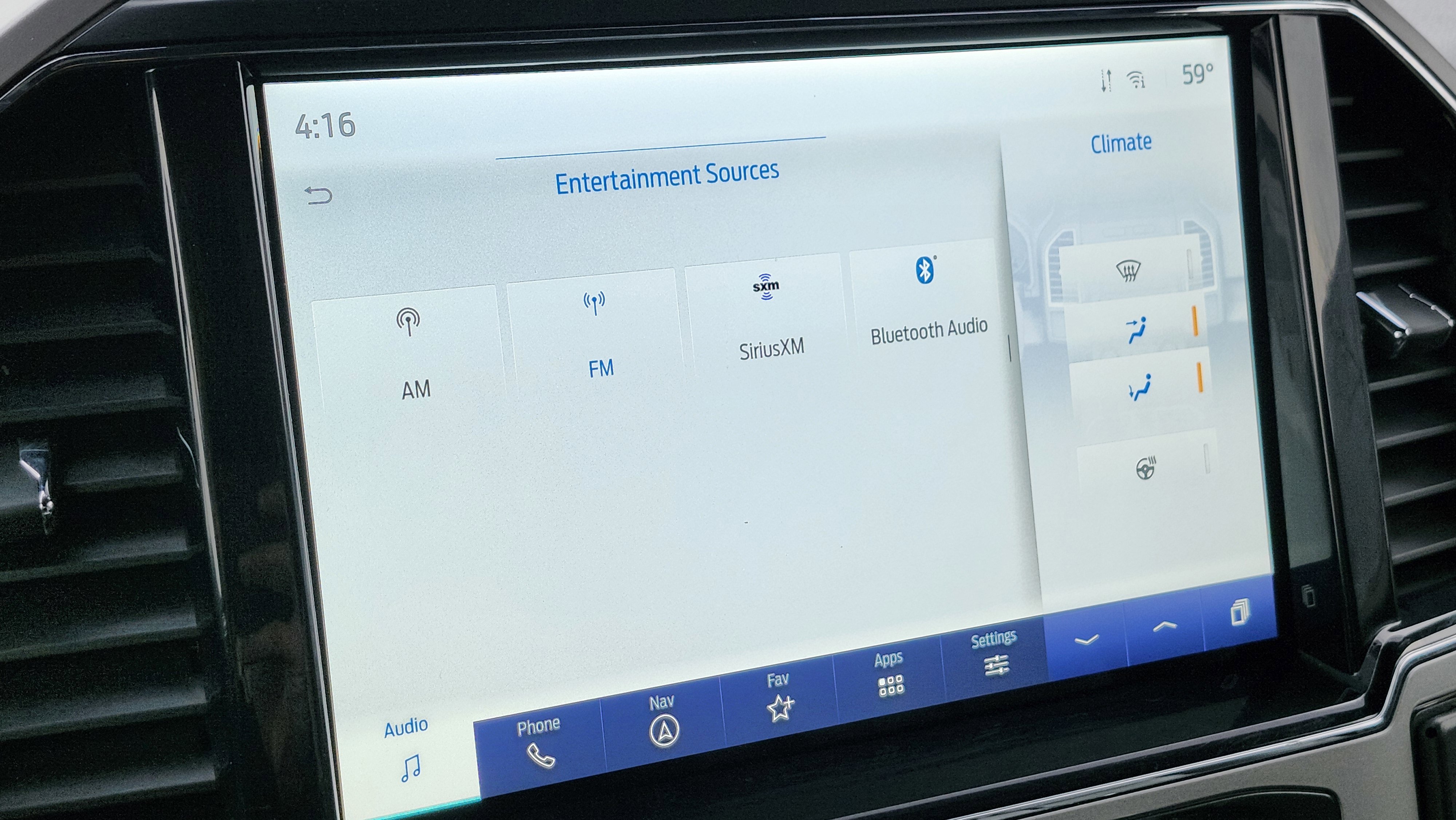 Used 2022 Ford F350 Lariat w/ Chrome Package image 29