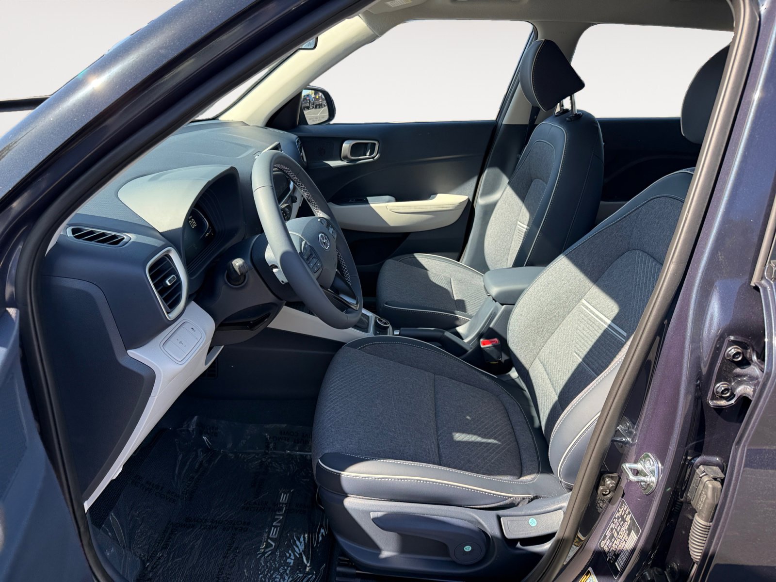 New 2026 Hyundai Venue SEL FWD image 10