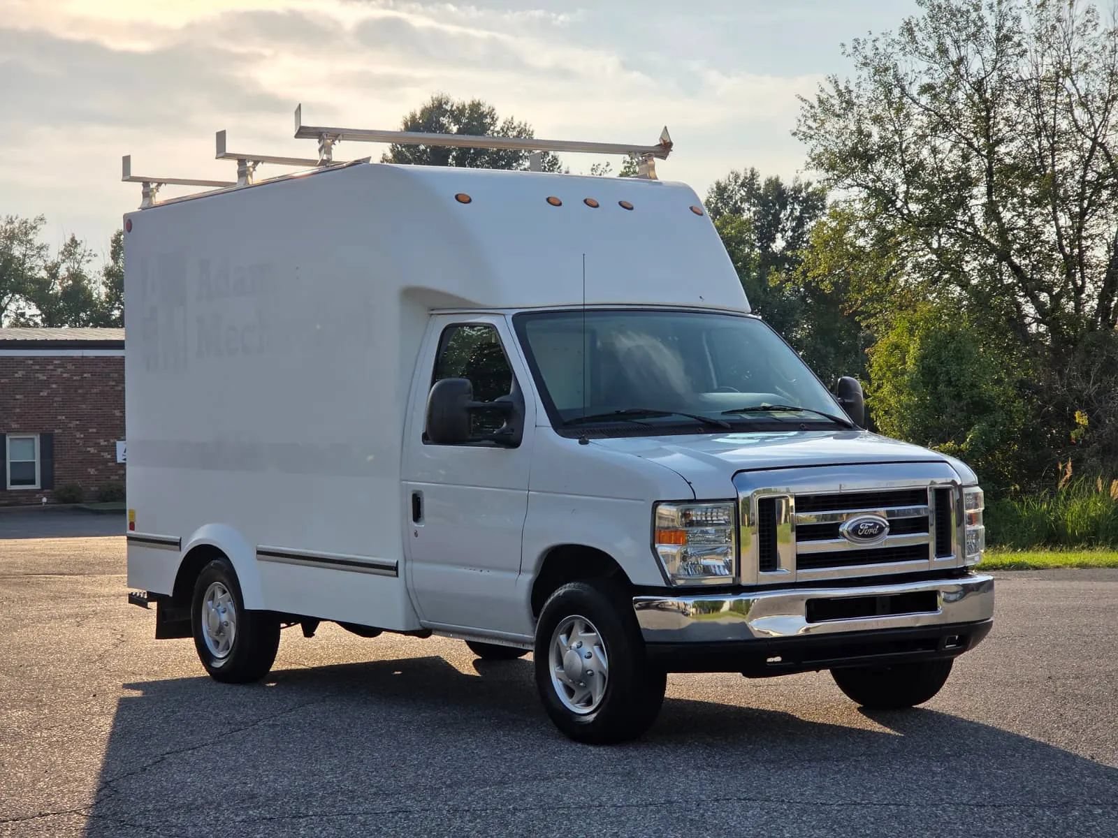 Used 2013 Ford E-350 and Econoline 350 Super Duty RWD image 4