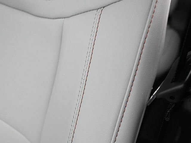 New 2026 Ford Explorer Active w/ Active Comfort Package image 14