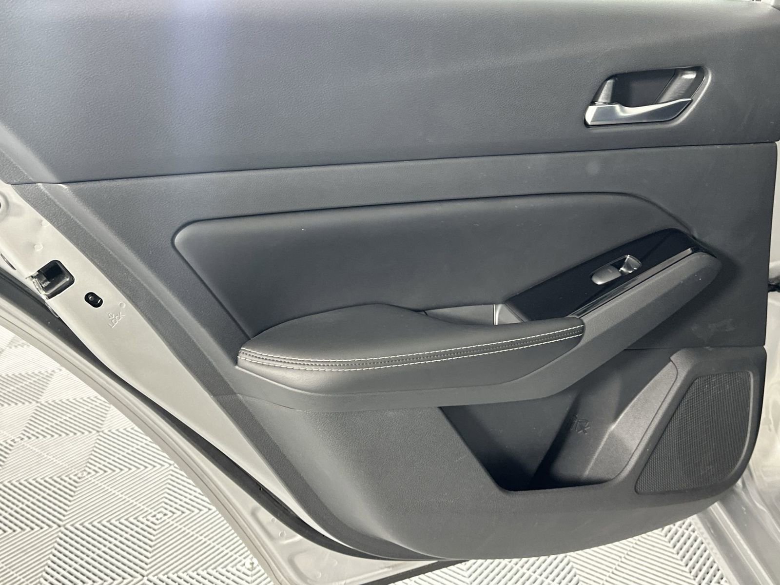 Certified 2021 Nissan Altima 2.5 SV FWD image 30
