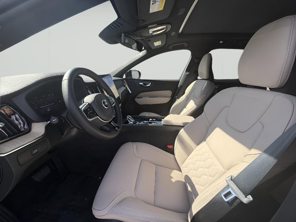 New 2026 Volvo XC60 B5 Plus w/ Protection Package AWD/4WD image 10
