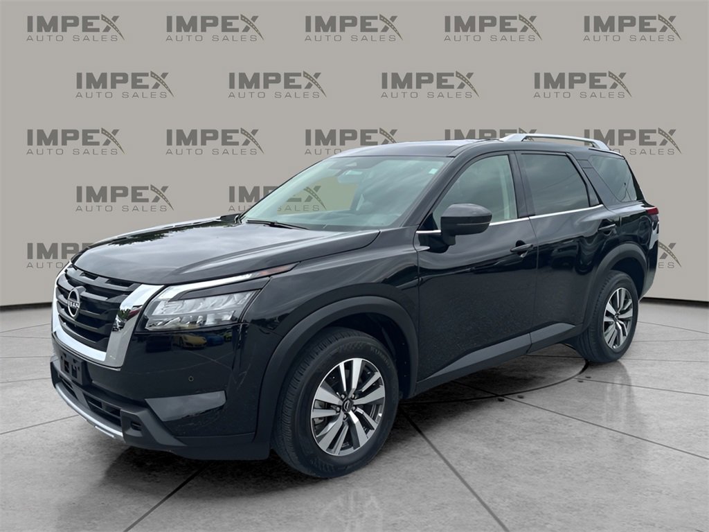 Used 2025 Nissan Pathfinder SL