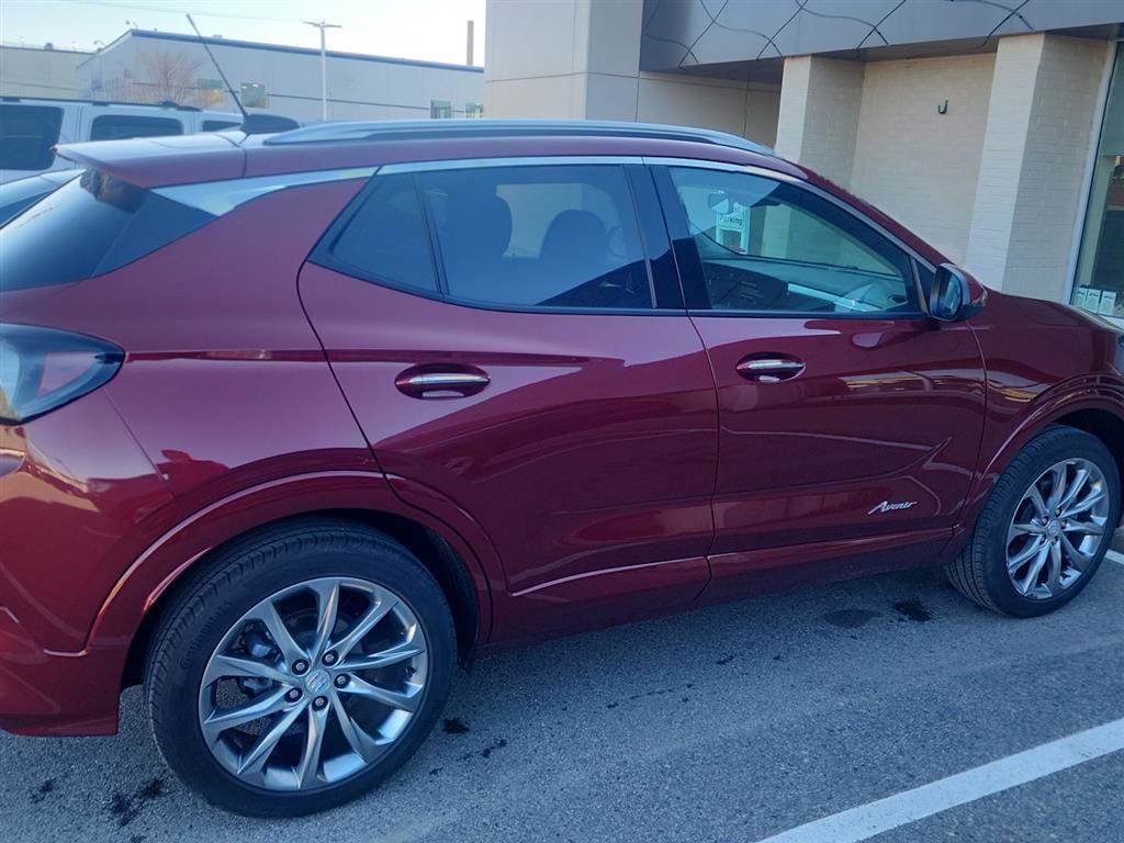 Used 2024 Buick Encore GX Avenir image 5