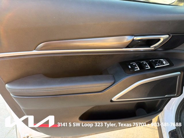Used 2024 Kia Telluride LX FWD image 15