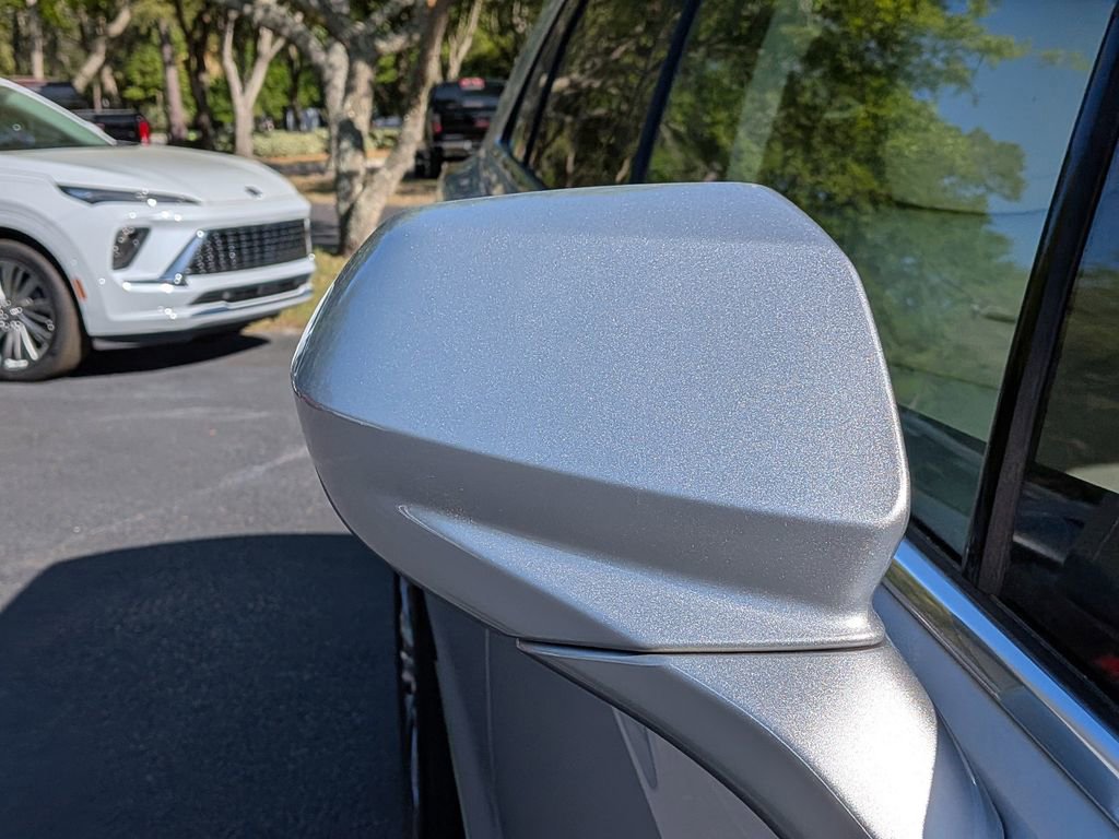 Used 2018 Cadillac XT5 Premium Luxury image 12