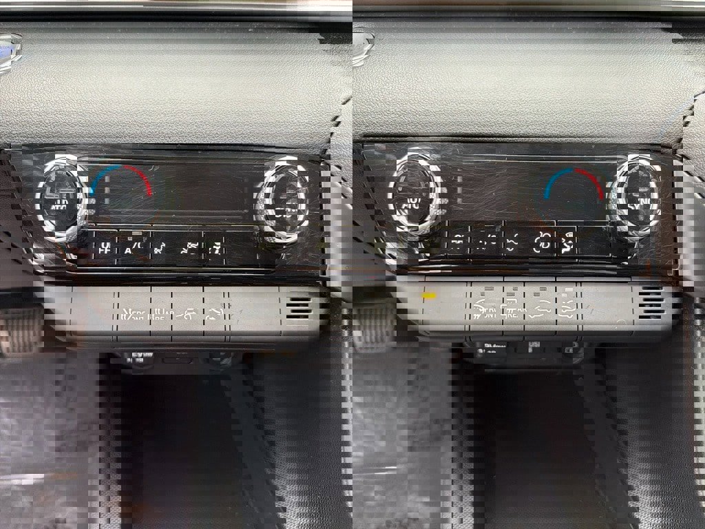 Certified 2022 Hyundai Elantra SEL image 25