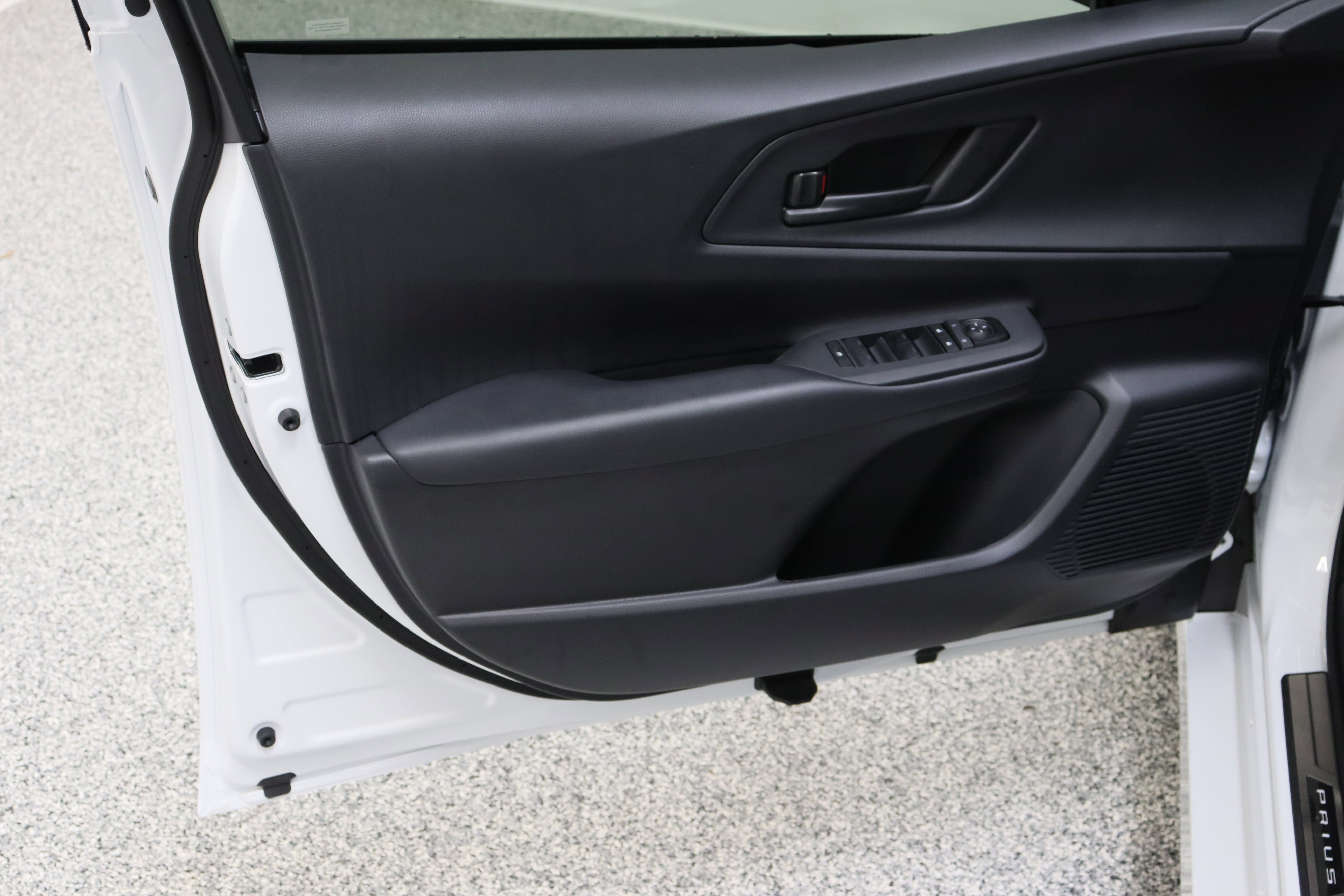 Certified 2026 Toyota Prius Plug-In Hybrid FWD image 12