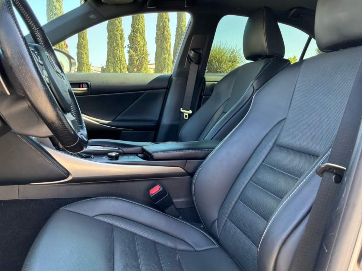 Used 2017 Lexus IS 350 F Sport w/ F Sport Package RWD image 19