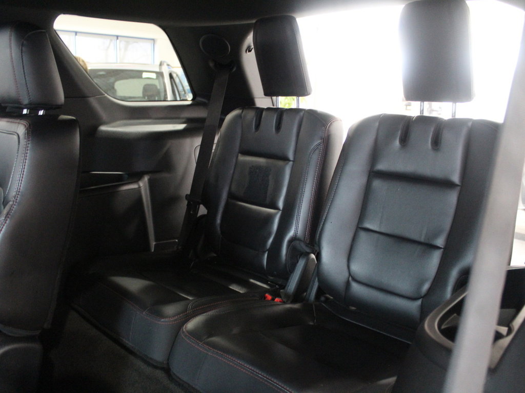 Used 2018 Ford Explorer Sport w/ Equipment Group 401A image 20