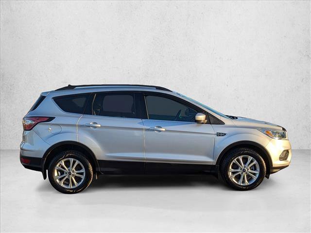 Used 2018 Ford Escape SE w/ SE Sync 3 Package image 4