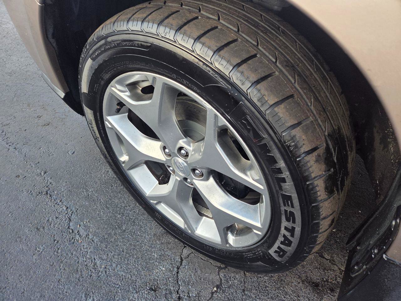 Used 2015 Subaru Forester 2.5i Touring w/ Popular Package #2 image 11