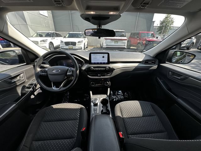 Certified 2024 Ford Escape Active AWD/4WD image 3