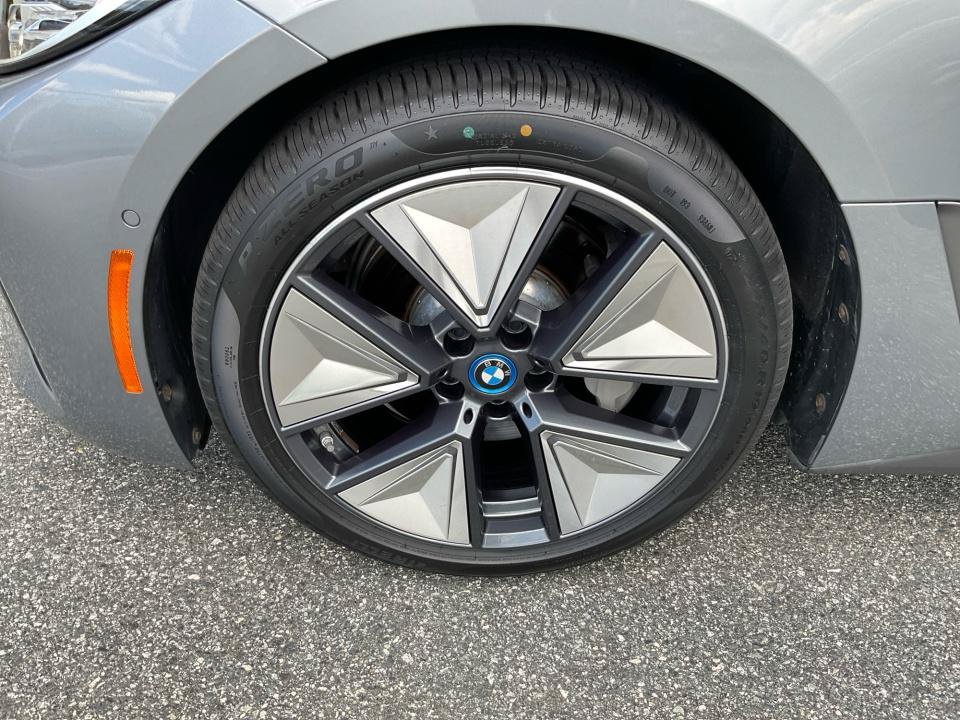 Used 2023 BMW i4 eDrive40 RWD image 27