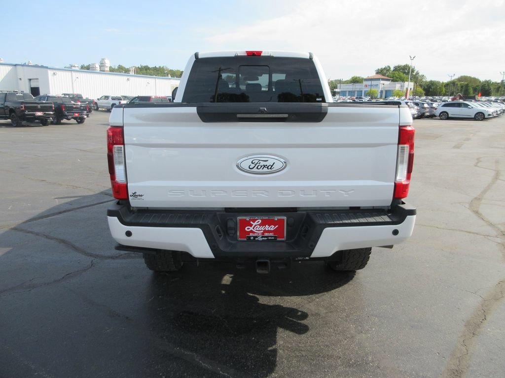 Used 2019 Ford F250 Lariat w/ Lariat Ultimate Package AWD/4WD image 6