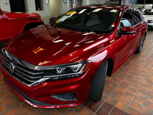 Used 2020 Volkswagen Passat 2.0T SEL image 8