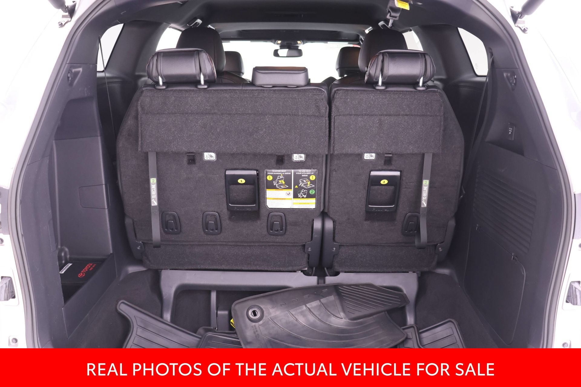 Certified 2025 Toyota Sienna XSE w/ XSE Plus Package FWD image 13