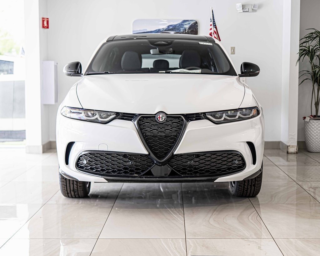 New 2025 Alfa Romeo Tonale image 2