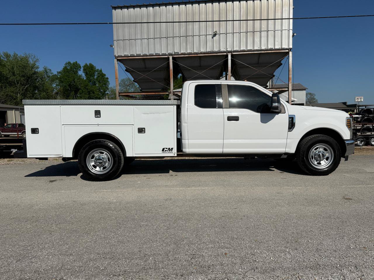 Used 2018 Ford F350 XL w/ Power Equipment Group RWD image 6