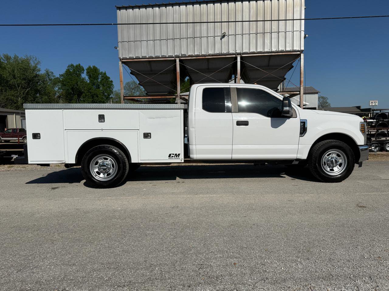 Used 2018 Ford F350 XL w/ Power Equipment Group image 6