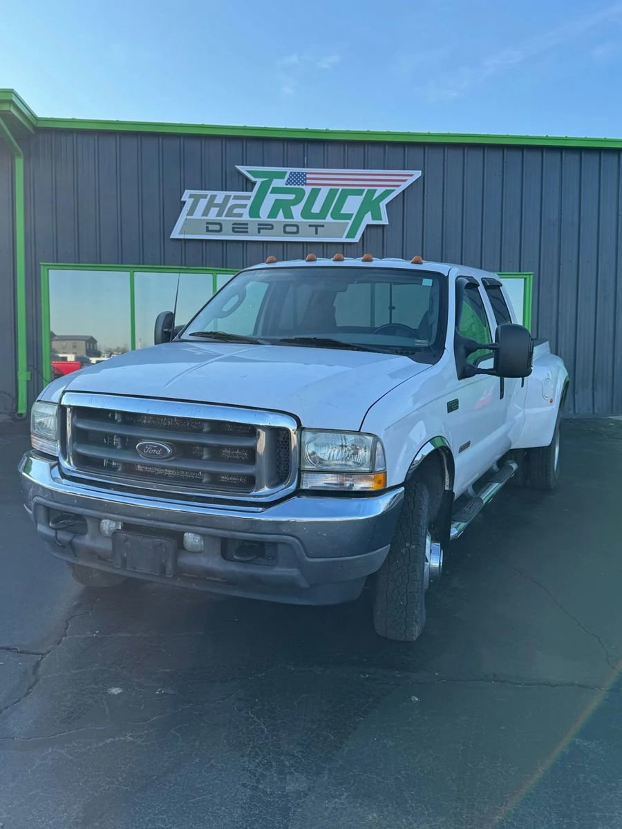 Used 2003 Ford F350 XLT image 3