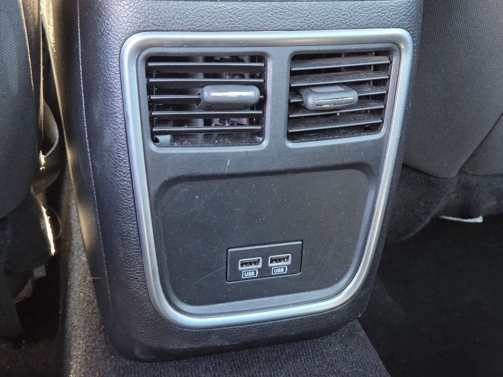 Used 2023 Dodge Charger SXT RWD image 15