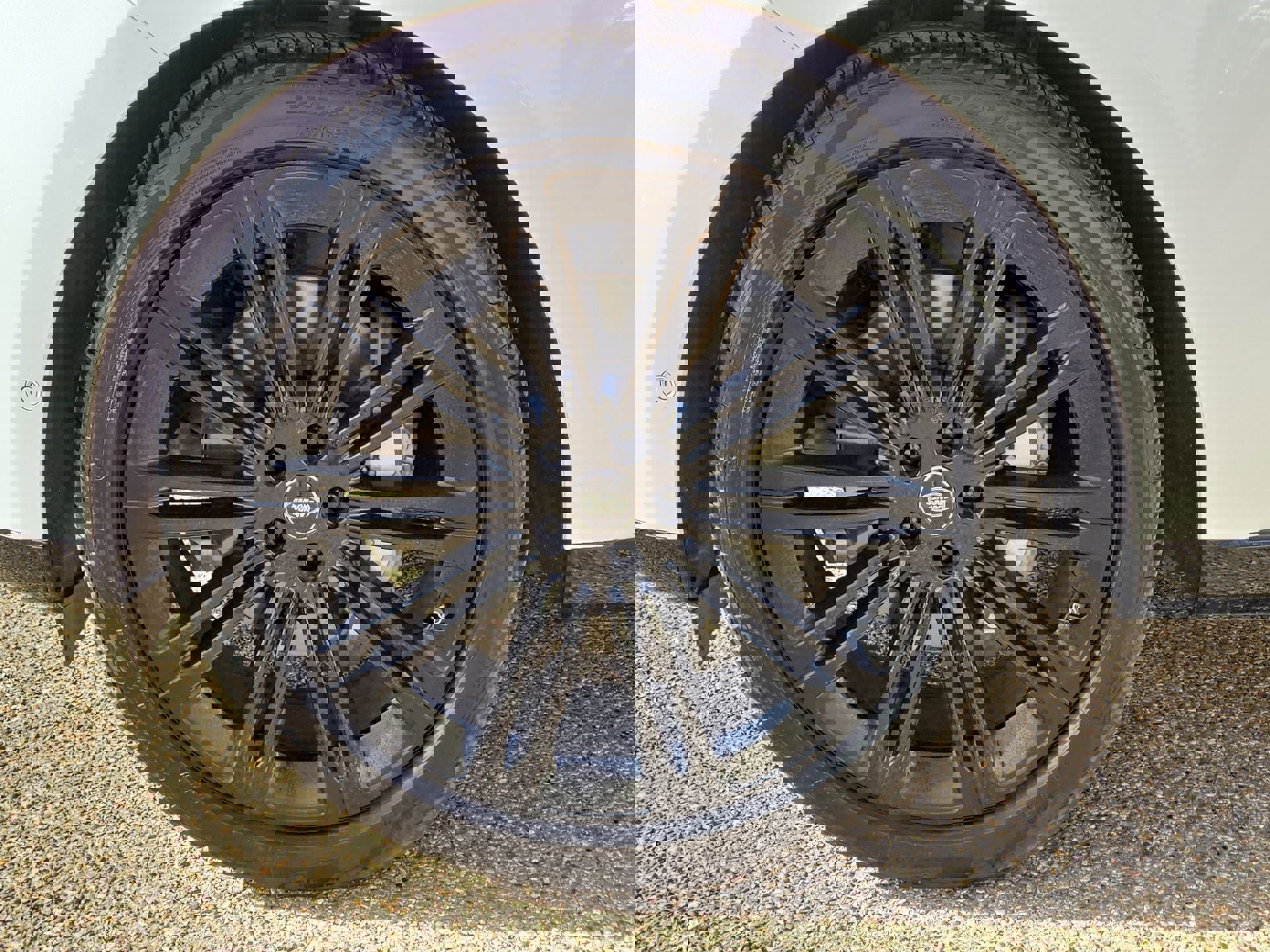 Used 2024 Land Rover Range Rover SE AWD/4WD image 11