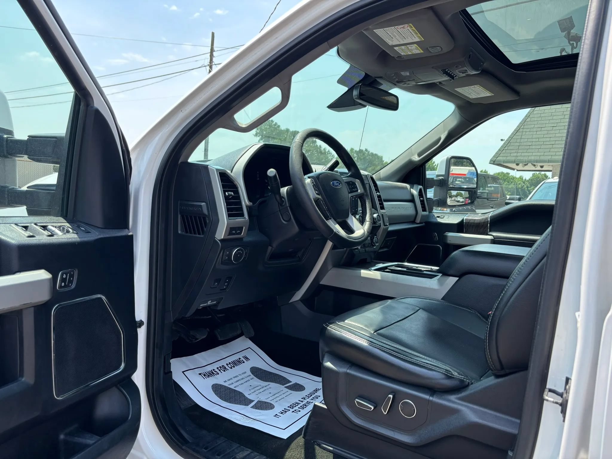 Used 2019 Ford F250 Lariat w/ Lariat Ultimate Package AWD/4WD image 22