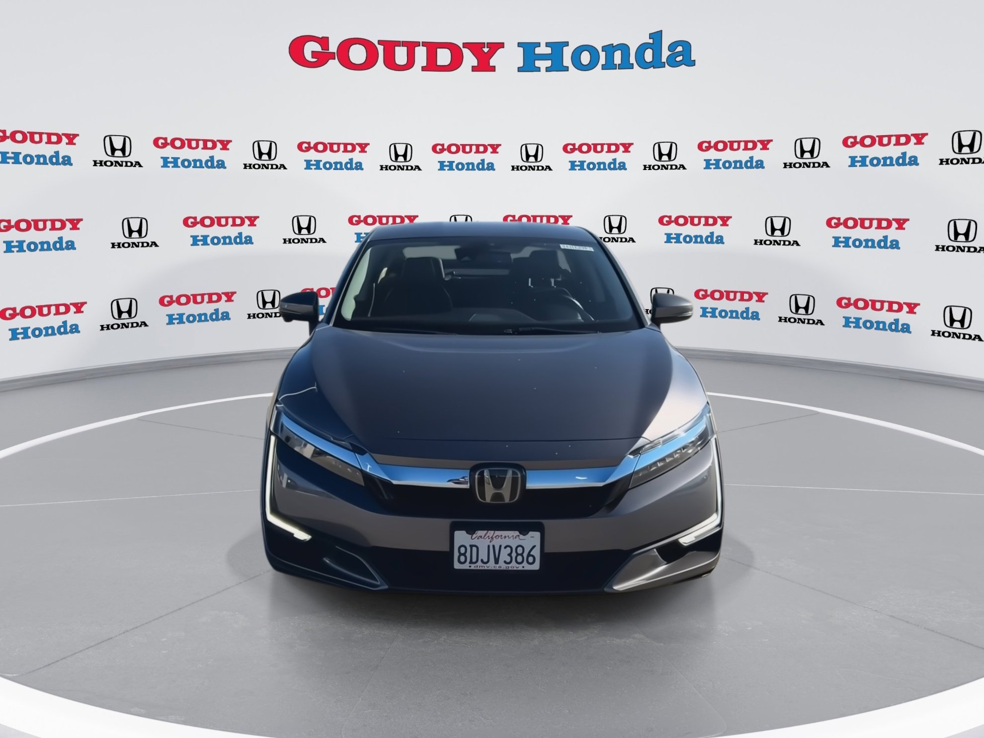 Used 2018 Honda Clarity Touring image 3