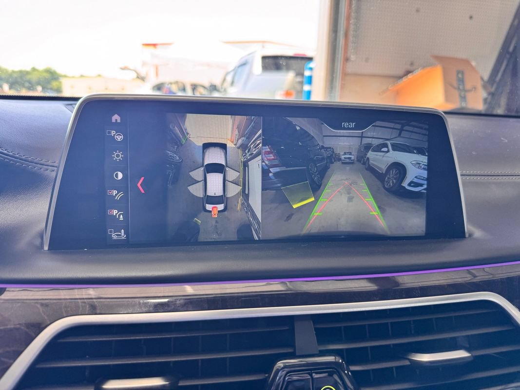 Used 2018 BMW M760i xDrive AWD/4WD image 12