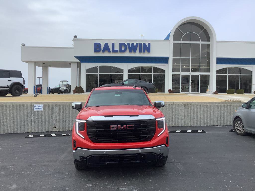 Used 2024 GMC Sierra 1500 Pro w/ Pro Value Package image 2