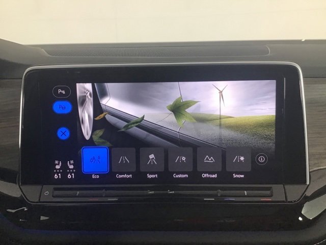 Used 2025 Volkswagen Atlas SEL Premium R-Line image 17