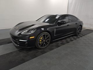 Used 2023 Porsche Panamera 4 Platinum Edition image 1