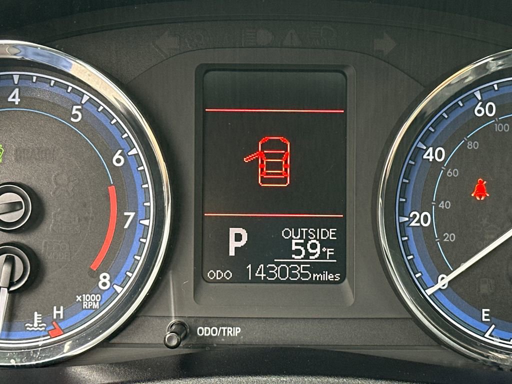 Used 2018 Toyota Corolla LE FWD image 19