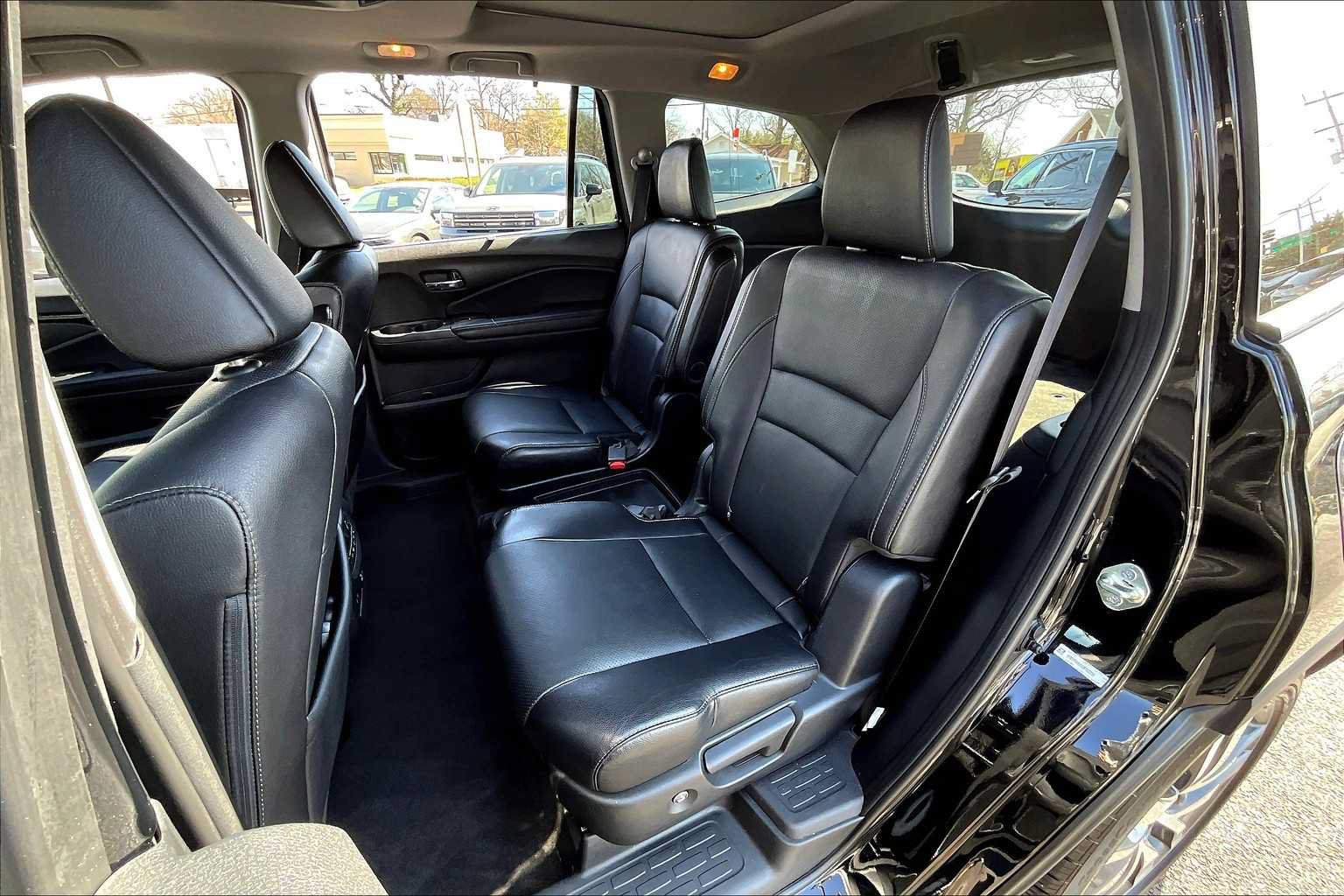 Used 2016 Honda Pilot Elite image 20