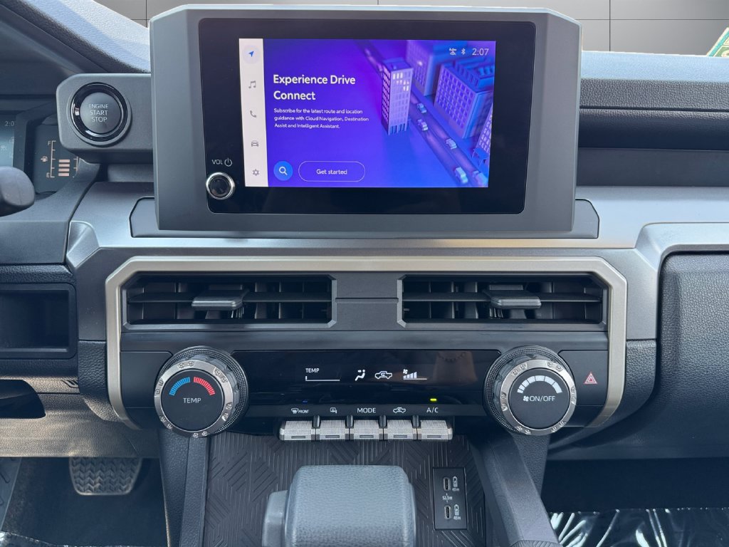 Certified 2025 Toyota Tacoma SR5 AWD/4WD image 15