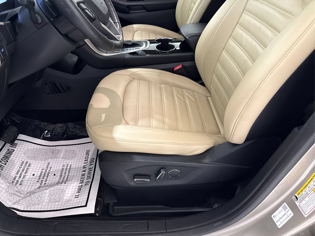 Used 2017 Ford Edge SEL w/ Equipment Group 201A FWD image 30