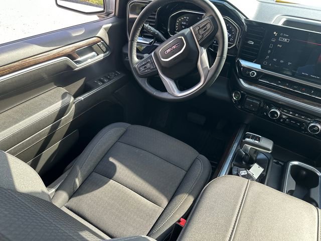 Used 2023 GMC Sierra 1500 Elevation w/ X31 Off-Road Package AWD/4WD image 19