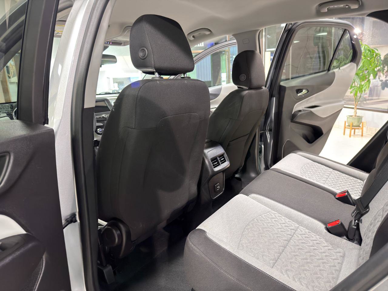 Used 2024 Chevrolet Equinox LS w/ LPO, Floor Liner Package image 19