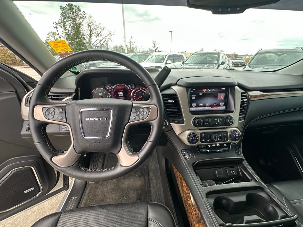 Used 2015 GMC Yukon Denali w/ Touring Package image 11