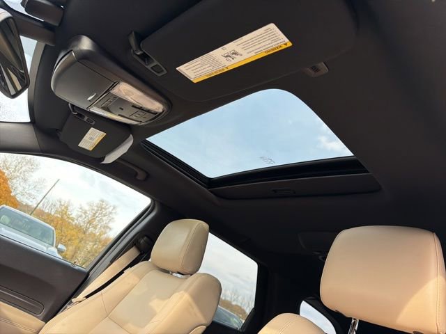 Used 2022 Dodge Durango GT image 14