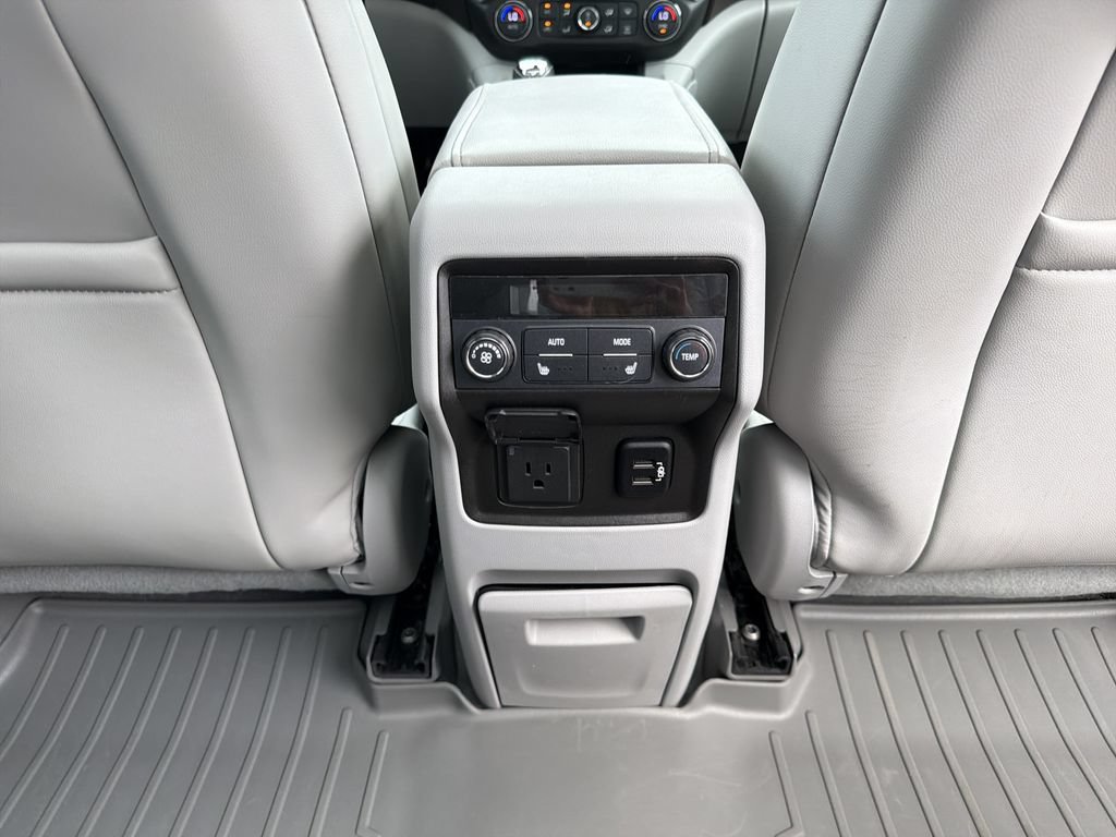 Used 2018 GMC Acadia SLT FWD image 21