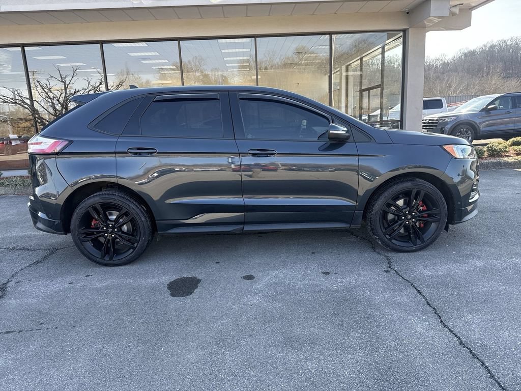 Used 2022 Ford Edge ST w/ Equipment Group 401A AWD/4WD image 4
