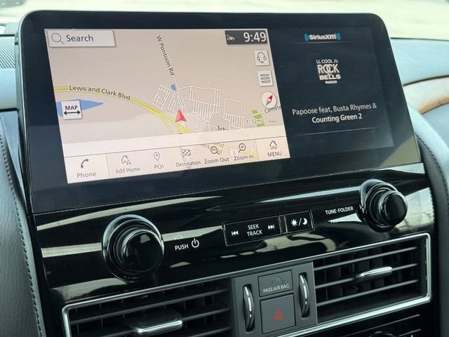 Used 2024 Nissan Armada SL w/ Captain's Chairs Package image 18