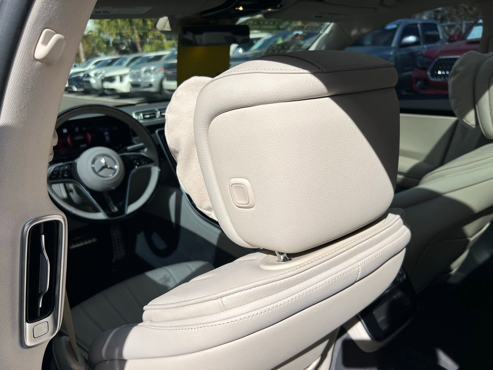 Used 2023 Mercedes-Benz S 500 4MATIC image 67