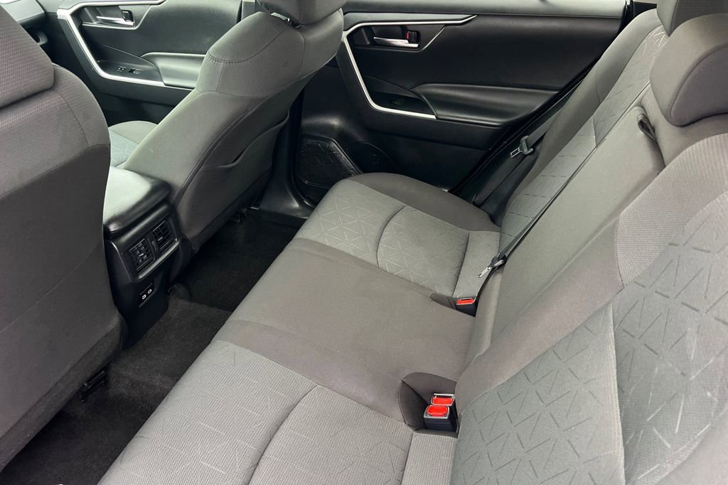 Used 2024 Toyota RAV4 XLE image 12
