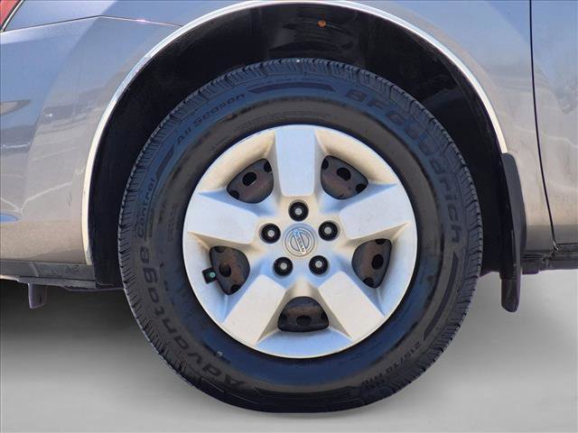 Used 2015 Nissan Rogue S FWD image 24