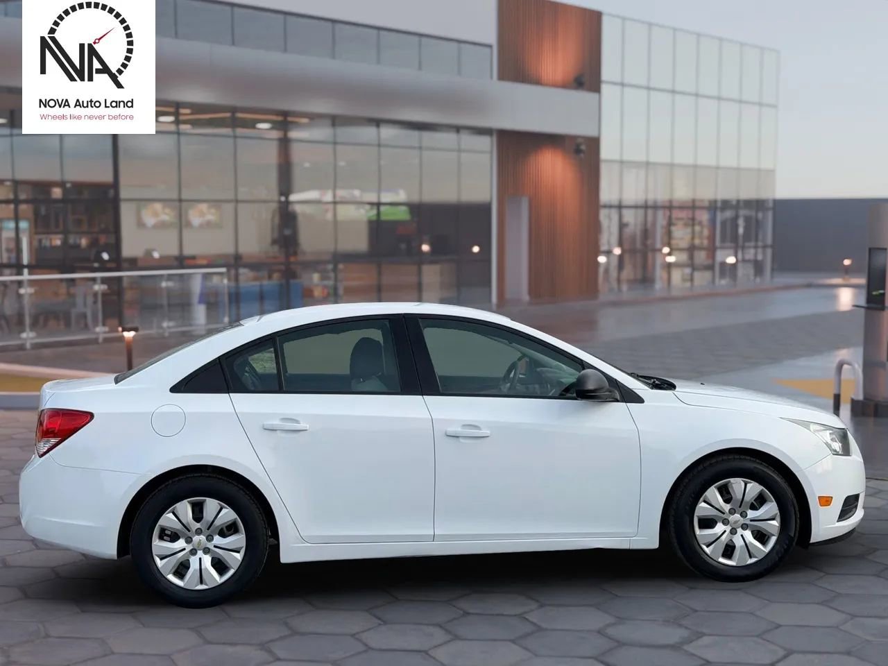 Used 2013 Chevrolet Cruze LS image 9
