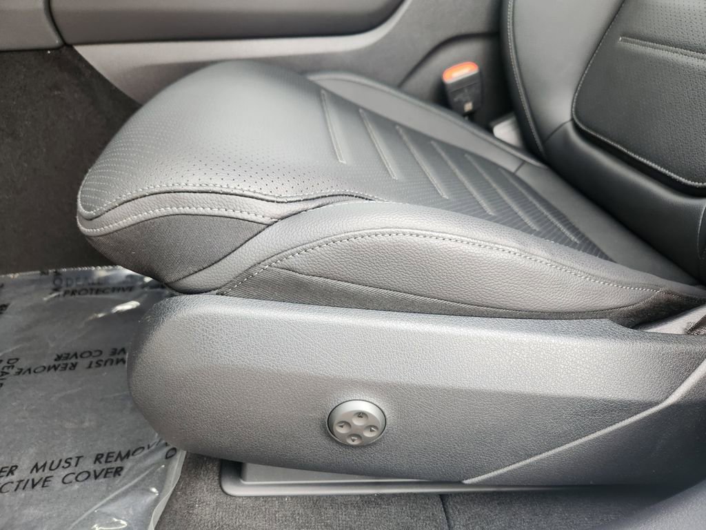 Used 2025 Mercedes-Benz GLC 300 GLC 300 Coupe image 23