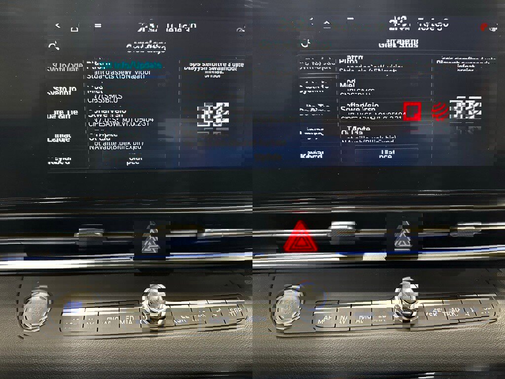 Used 2025 Hyundai Elantra SEL w/ Cargo Package image 34